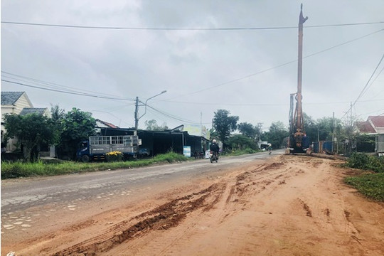 Tiếp tục vận động bàn giao mặt bằng dự án Quốc lộ 14E