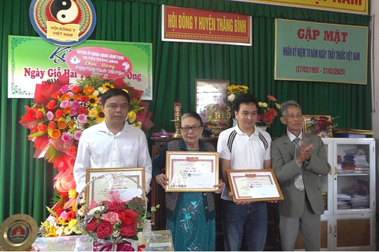 Hội Đông y Thăng Bình gặp mặt kỷ niệm 70 năm Ngày thầy thuốc Việt Nam