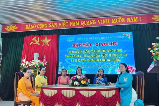 Phụ nữ Bình Định gặp mặt cán bộ, hội viên phụ nữ qua các thời kỳ