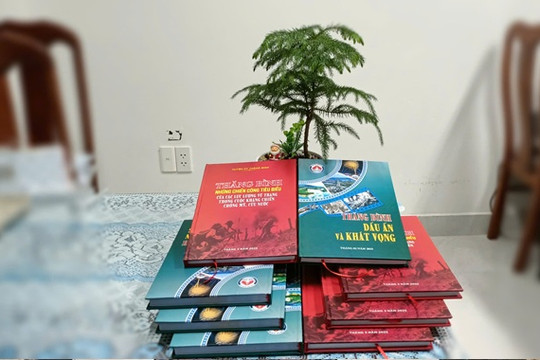 Thăng Bình phát thành 2 tập sách kỷ niệm 50 năm giải phóng quê hương