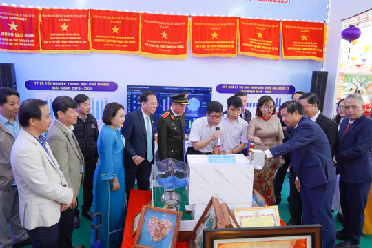 Quảng Nam trưng bày các thành tựu kinh tế - xã hội, quốc phòng sau 50 năm giải phóng