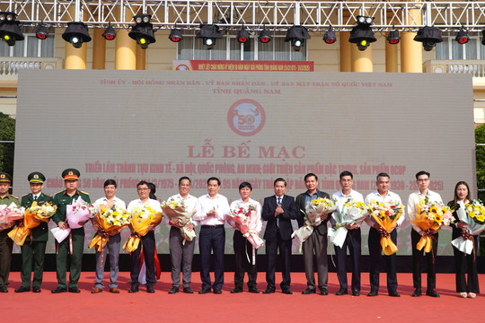 Bế mạc Triển lãm, trưng bày chào mừng 50 năm ngày giải phóng tỉnh Quảng Nam
