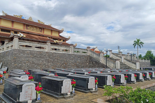 Quảng Nam dành hơn 300 tỷ đồng hỗ trợ xây mộ liệt sĩ và mộ Mẹ VNAH