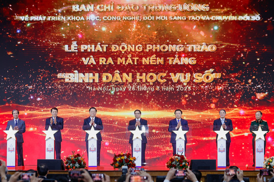 Thủ tướng phát động phong trào 'Bình dân học vụ số' toàn dân