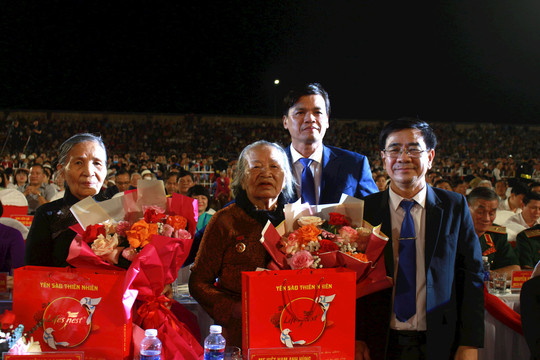 Điện Bàn kỷ niệm 50 năm ngày giải phóng