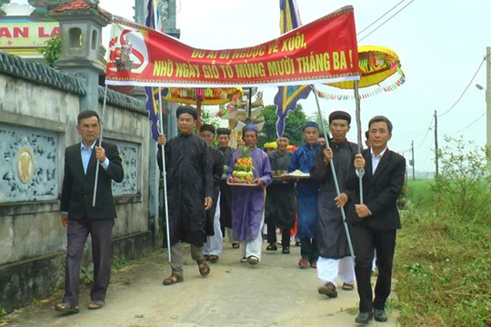 Giỗ Tổ ở làng Trà Long