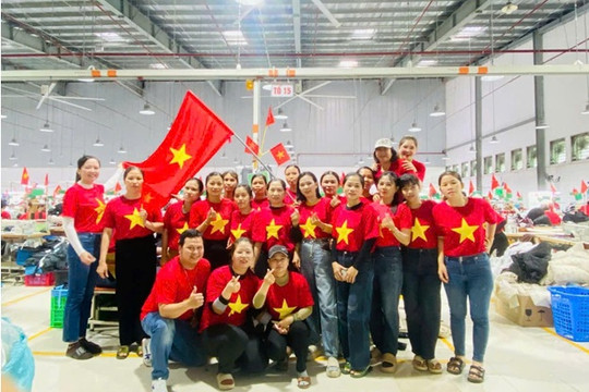 Công ty TNHH Domex Quảng Nam trao 1433 suất quà cho đoàn viên khó khăn