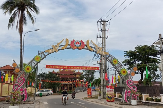 Tuyên truyền đại hội đảng bộ các cấp, tiến tới Đại hội đại biểu toàn quốc lần thứ XIV của Đảng