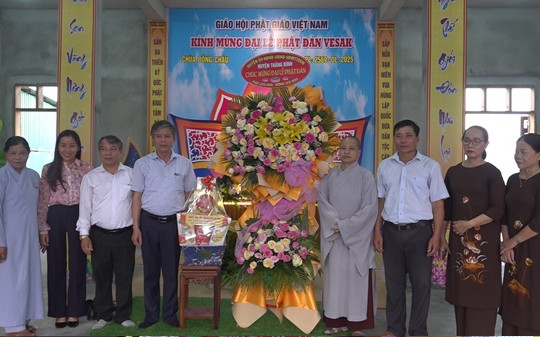 Chủ tịch UBND huyện Thăng Bình Võ Văn Hùng thăm 2 cơ sở thờ tự nhân Đại lễ Phật đản Vesak Phật lịch 2569
