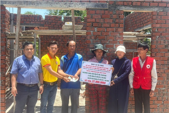 Bình Sa vận động thêm nguồn hỗ trợ làm nhà cho hộ khó khăn