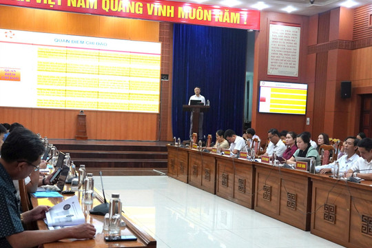 Quảng Nam tập huấn nghiệp vụ kiểm soát thủ tục hành chính cho gần 100 cán bộ, công chức