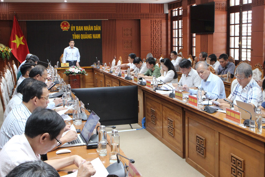 UBND tỉnh Quảng Nam họp thông qua 21 nội dung trình kỳ họp thứ 26, HĐND tỉnh khóa X