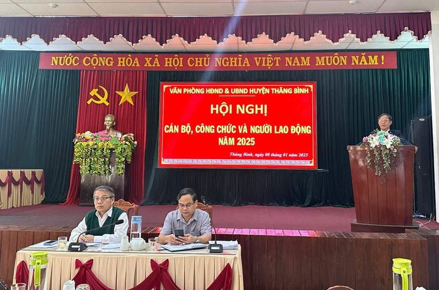 Hội nghị cán bộ, công chức, người lao động Văn phòng HĐND & UBND huyện năm 2025