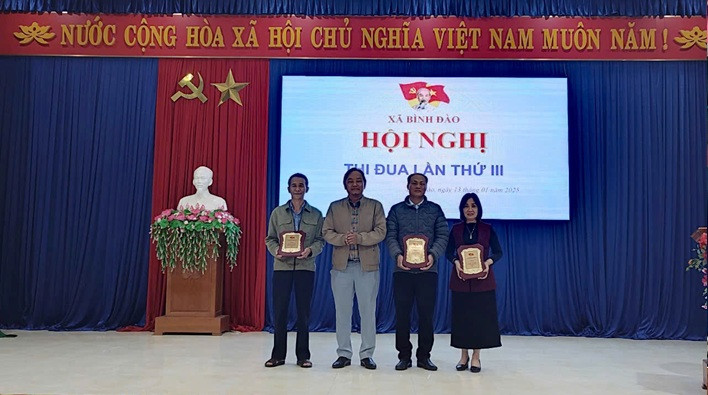 Xã Bình Đào phát động thi đua lần thứ III