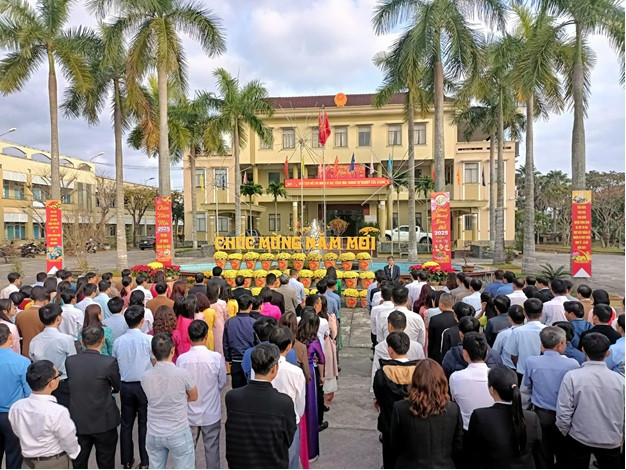 UBND huyện Thăng Bình tổ chức Lễ chào cờ đầu năm Ất Tỵ 2025