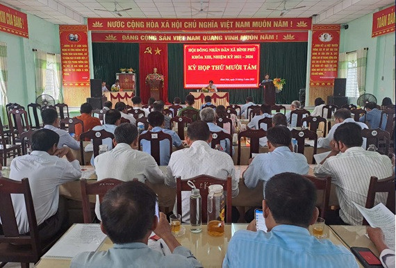Bình Phú tổ chức kỳ họp HĐND xã khoá XIII, nhiệm kỳ 2021-2026