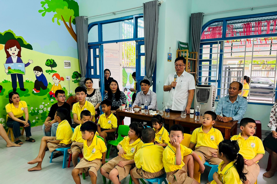 Chủ tịch Ủy ban MTTQ Việt Nam tỉnh Lê Trí Thanh thăm, tặng quà tại Cơ sở bảo trợ xã hội Thiện Nhân