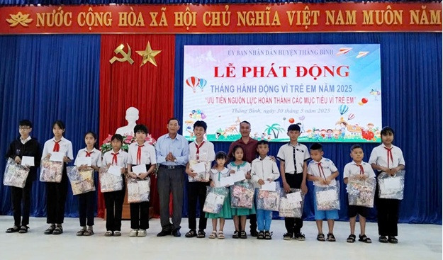 Thăng Bình phát động Tháng hành động vì trẻ em