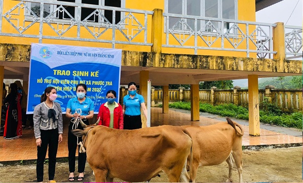 Phụ nữ Thăng Bình đồng hành với phụ nữ vùng cao