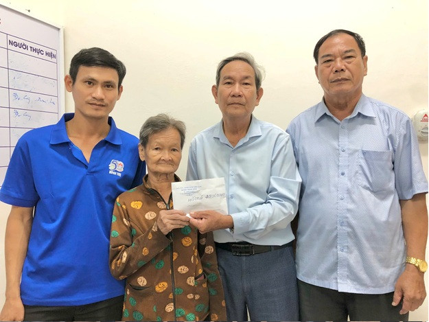 Hội CCB Thăng Bình hỗ trợ 40 triệu đồng để sửa nhà cho hội viên