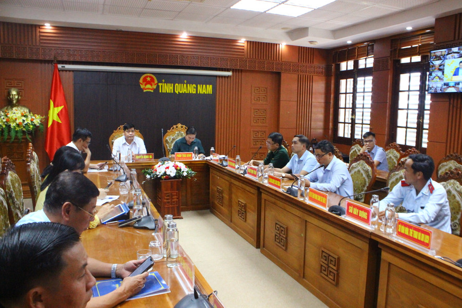 Kiên quyết ngăn chặn, đẩy lùi thuốc giả, thực phẩm giả